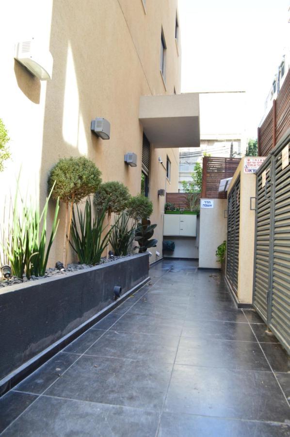 Bright & Modern 2Br With Balcony On Dizzengoff Apartment Тел Авив Екстериор снимка